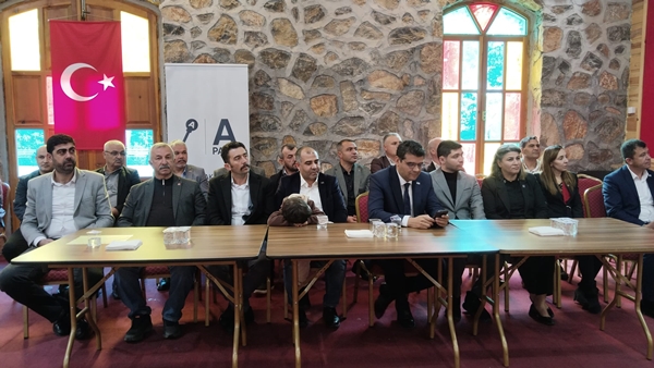 Rakipsiz Seçim, Tartışmasız Zafer