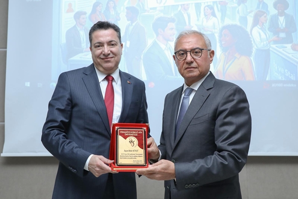 AOSB Başkanı Sütcü,  Üniversiteli Gençlerle Buluştu