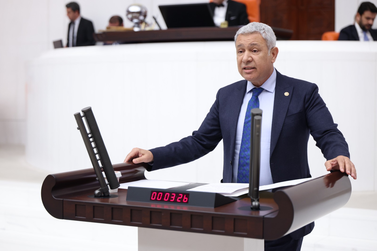 CHP’li Orhan Sümer: “Ekonomik Krizin Kazananı Bankalar, Kaybedeni Vatandaş”
