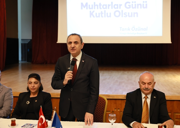 BAŞKAN VEKİLİ TARIK ÖZÜNAL, MUHTARLARLA YEMEKTE BİR ARAYA GELDİ